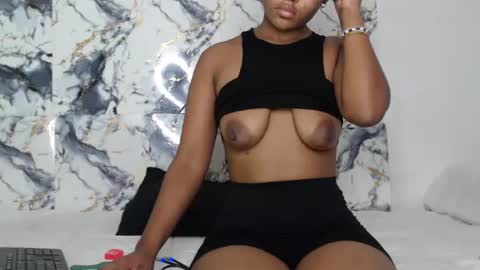 Snapshot of ashleyt255 chatting on July 2, 6:36 pm ashleyt255 online show from July 2, 6:36 pm