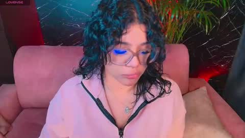 Ashleyy18   online show from January 18, 1:42 am