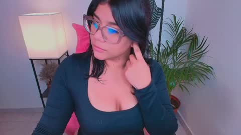 Ashleyy18   online show from April 5, 12:08 am