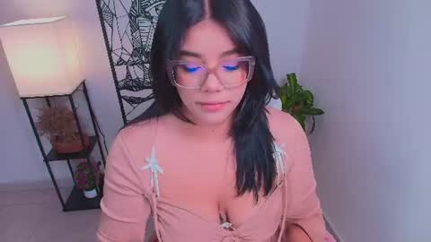 Ashleyy18   online show from June 24, 8:08 pm