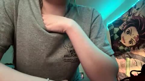 Snapshot of ashleyynicholee chatting on October 24, 8:27 pm ashleyynicholee online show from October 24, 8:27 pm