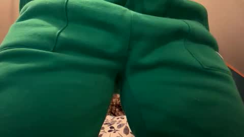 Snapshot of ashleyynicholee chatting on December 15, 5:55 am ashleyynicholee online show from December 15, 5:55 am