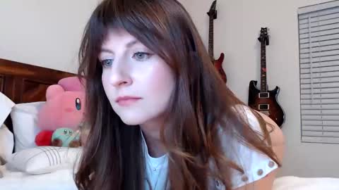 Snapshot of ashleyyylove13 chatting on November 10, 7:29 am Ashley Love online show from November 10, 7:29 am