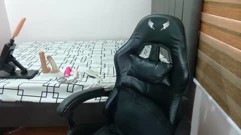 ashly online show from January 25, 2:15 am