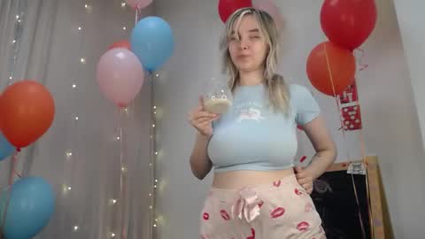 ashly_cherry online show from May 1, 1:05 pm