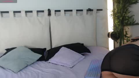 Snapshot of ashly_jones_ chatting on December 3, 4:09 am ashly_jones_ online show from December 3, 4:09 am