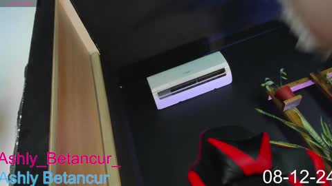 Ashly Betancur  online show from December 8, 6:22 am