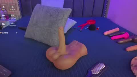 ashlye_miller_ online show from July 16, 7:31 pm