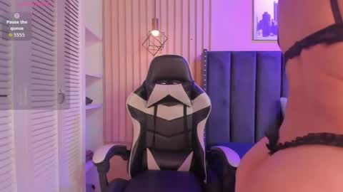 ashlye_miller_ online show from July 17, 7:52 pm