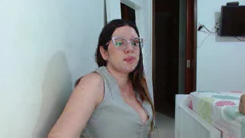 AshlyMoon online show from May 15, 11:23 pm