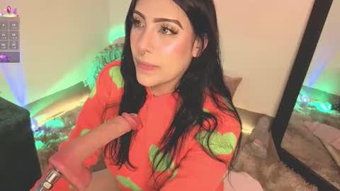 Ash  online show from October 20, 8:31 pm