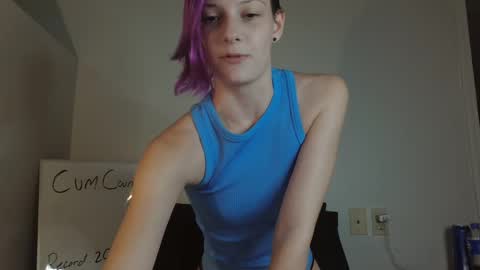 Snapshot of ashquartz chatting on November 9, 12:53 am Ash online show from November 9, 12:53 am