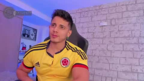 my name real is camilo online show from June 17, 7:04 pm