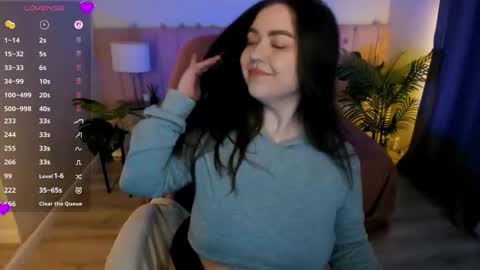 Your girlfriend online show from March 8, 12:08 am