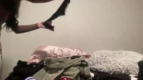 Snapshot of asiaalli chatting on December 15, 5:55 am asiaalli online show from December 15, 5:55 am