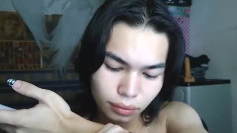 asian_babyboi online show from January 8, 5:15 pm
