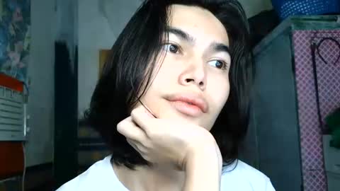 asian_babyboi online show from June 14, 7:32 am
