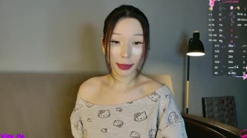 Snapshot of asian_euphoria chatting on April 4, 2:36 pm Dju online show from April 4, 2:36 pm