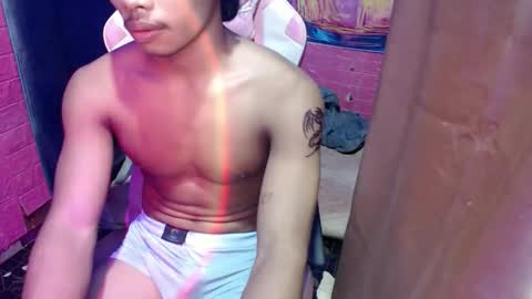 Snapshot of asian_fucker18 chatting on November 16, 5:40 pm asian_fucker18 online show from November 16, 5:40 pm