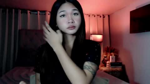 Snapshot of asian_loloera chatting on July 20, 10:34 pm Rhea online show from July 20, 10:34 pm