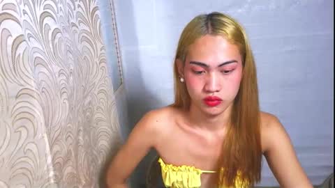 Snapshot of asian_loraine chatting on September 25, 4:21 pm LOVELY LORAINE online show from September 25, 4:21 pm