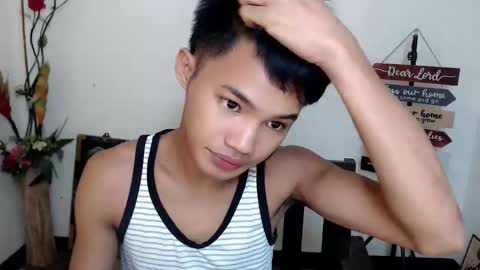 asian_lover05 online show from October 17, 5:37 pm