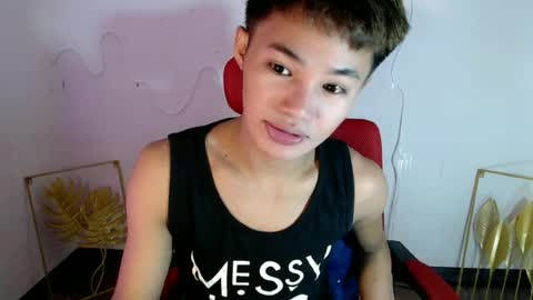 Snapshot of asian_lover05 chatting on June 29, 4:07 pm asian_lover05 online show from June 29, 4:07 pm