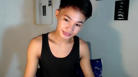 Snapshot of asian_lover05 chatting on July 28, 6:20 pm asian_lover05 online show from July 28, 6:20 pm