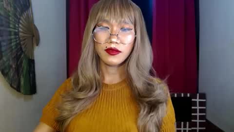 Snapshot of asian_petit19 chatting on December 28, 2:54 am Lovely online show from December 28, 2:54 am