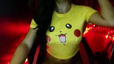 Snapshot of asian_petit19 chatting on October 27, 4:38 am Lovely online show from October 27, 4:38 am