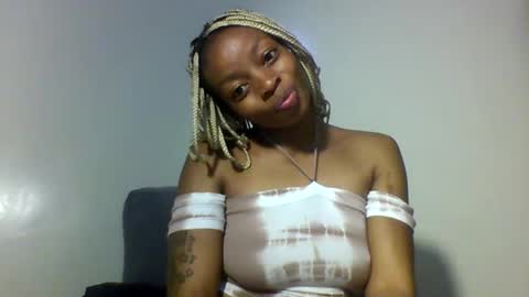 Snapshot of asian_pinay01 chatting on December 22, 8:11 am Asia online show from December 22, 8:11 am