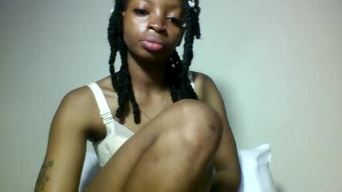 Snapshot of asian_pinay01 chatting on January 18, 6:23 pm Asia online show from January 18, 6:23 pm