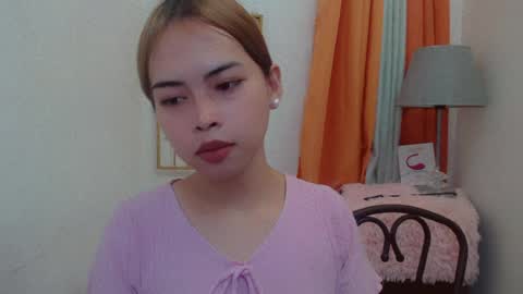 Snapshot of asian_pinay_oldlover chatting on July 5, 10:28 pm Angel online show from July 5, 10:28 pm