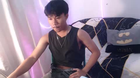 Snapshot of asian_prince_of_cock chatting on September 8, 8:08 pm Prince online show from September 8, 8:08 pm
