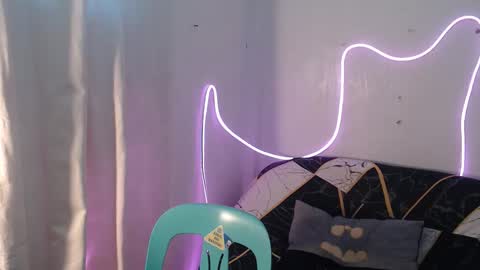 Snapshot of asian_prince_of_cock chatting on September 19, 5:53 am Prince online show from September 19, 5:53 am