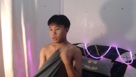Snapshot of asian_prince_of_cock chatting on September 24, 9:12 am Prince online show from September 24, 9:12 am