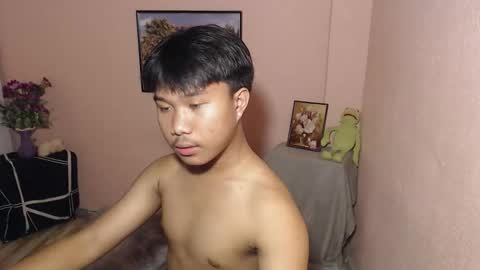 Snapshot of asian_prince_of_cock chatting on October 25, 5:26 am Prince online show from October 25, 5:26 am
