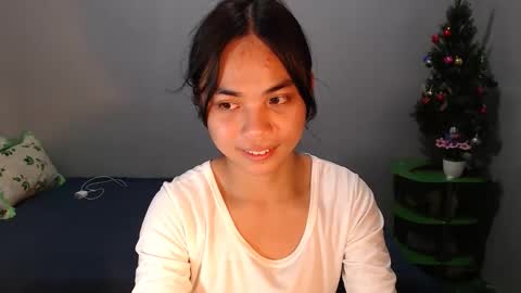 Reyshell online show from November 25, 11:49 pm