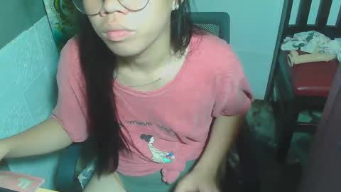 Rhean online show from February 8, 6:12 pm