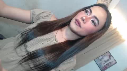 Snapshot of asian_ulysses chatting on December 17, 1:06 pm asian_ulysses online show from December 17, 1:06 pm