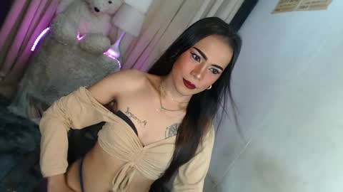 asian_ulysses online show from April 22, 12:39 pm