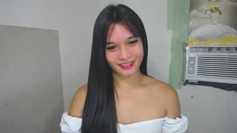 Snapshot of asian_yannie chatting on October 12, 11:15 pm Yan online show from October 12, 11:15 pm