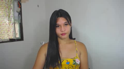 Snapshot of asian_yannie chatting on November 13, 10:41 pm Yan online show from November 13, 10:41 pm