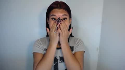 Snapshot of asian_yannie chatting on May 19, 5:52 pm Yan online show from May 19, 5:52 pm