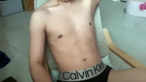 Snapshot of asianbigfun chatting on June 3, 3:42 am Jay online show from June 3, 3:42 am