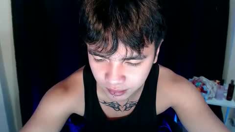 Snapshot of asiancarl_bigcock chatting on November 9, 8:29 pm kairo dewji in ifbi online show from November 9, 8:29 pm