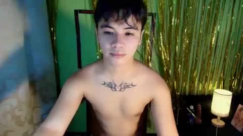 Snapshot of asiancarl_bigcock chatting on November 25, 10:48 am kairo dewji in ifbi online show from November 25, 10:48 am