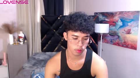 asiancum_peter online show from September 17, 7:43 am