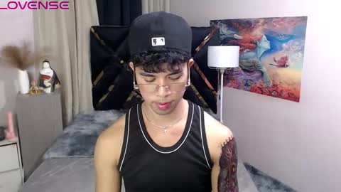 asiancum_peter online show from September 22, 11:45 am