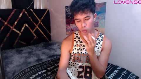 asiancum_peter online show from March 23, 2:15 am
